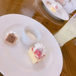 覚王山カフェ ji.Coo.