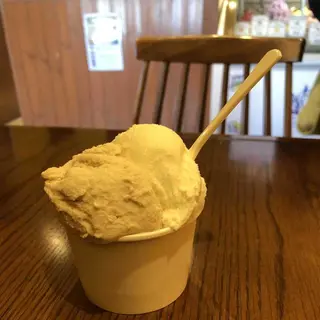 ジェラテリア エ バール ジジ