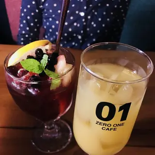 ゼロワンカフェ（ZERO ONE CAFE）