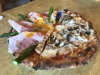 ラ・ロカンダ・デル・ピットーレ岩原本店