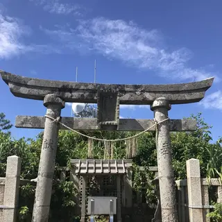 弥彦神社御神廟