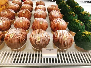 Angelina Paris（アンジェリーナ パリ本店）