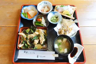 味いろいろ ますや