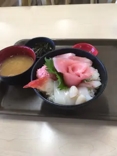 大遠会館 マグロレストラン