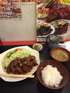 【旅色】来来憲まつもと｜四日市トンテキ発祥の店
