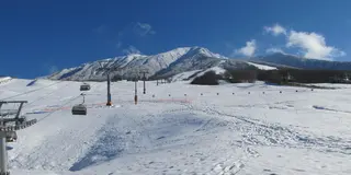 東京発 日帰りスキー旅行！温泉も楽しめる「たざわ湖スキー場」1日満喫プラン＠秋田県