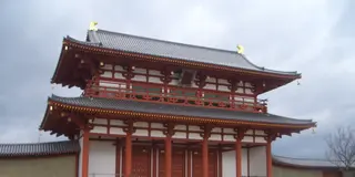 近鉄大和西大寺から眺める平城京の街並み