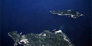 椿と遺跡の島