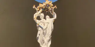パリでフランスアンティーク陶磁器に触れる旅