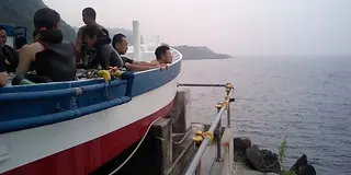 100%源泉掛け流しの温泉丸⁉︎ウェットスーツのまま入れる温泉付きの船…