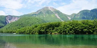 涼をもとめて上高地へ～アルプスの絶景を眺める絶景散歩