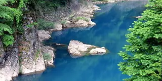 秋田の秘境、抱きかえり渓谷と小京都、角館の武家屋敷をめぐるいいとこどりっぷな旅 :)