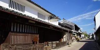江戸時代から続く町並み散歩。「うだつ」の上がる家々のある脇町うだつの町並み。