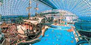 天気を気にせず子連れ旅行でハワイアンズ