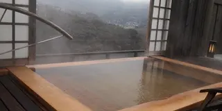 天空露天風呂と和のオーベルジュで愉悦の時間を♪