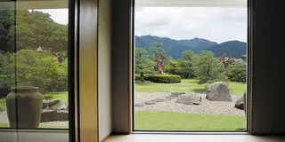 昔懐かしい江の川の鮎とりなど絵画で紹介、今井美術館