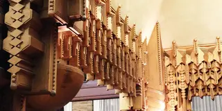 歴史的建築や庭園をライトアップで楽しむ