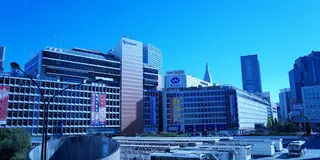 新宿から四ツ谷まで、午後のひと時を