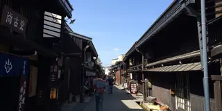 古き町並み、飛騨高山で食べ歩き♪ちょい散歩♪
