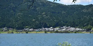 余呉湖一周散策と琵琶湖一周車窓の旅