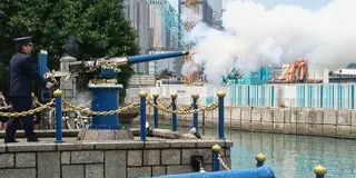 香港【銅鑼湾～湾仔】正午に響く大砲 "ヌーンデイ・ガン" ＆ 庶民パワー溢れる"街市"見学