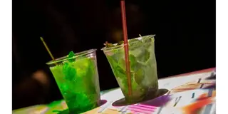 知って居ると自慢が出来るプロジェクションマッピングを見れるバー