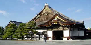 肩肘張らず、カジュアルに二条城に行ってみる