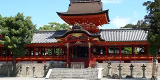 源頼朝から松下幸之助まで、有名武将や偉人たちが崇敬した石清水八幡宮を訪ねる。