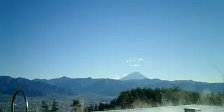 山梨満喫、信玄餅、ほうとう体験、ワインに温泉。あとは、季節の果物を！