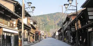 “木彫りの聖地”井波で取り戻す心の平穏