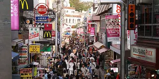 日本を満喫する原宿さんぽ。