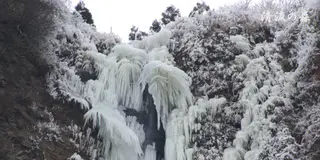 阿蘇の岸壁～厳冬の芸術を観に来ませんか！