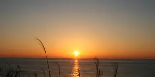 国境の島、対馬から夕陽を見る