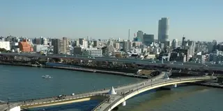 落ち着いた下町情緒が味わえる、大人のための人道橋－桜橋
