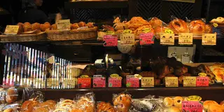 パンを買いながら三軒茶屋をぷらり