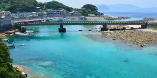 竜宮城を見つける虹色の光旅！
