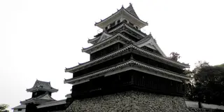 黒田官兵衛、福沢諭吉、鱧、そして唐揚げ…中津は歴史と美味の街！