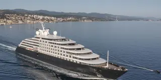 スーパーヨット⛵️シーニック・エクリプス日本初寄港[神戸～小樽]2023年 7月2日㈰～7月13日㈭