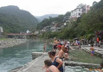 台湾の秘湯！烏来温泉&台北近郊をめぐる旅