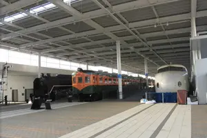 京都鉄道博物館で「見て」「さわって」「楽しんで」