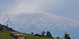 【イタリア世界遺産】大迫力のエトナ火山を間近で楽しもう