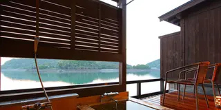 部屋から魚釣り？熊本天草の珍しいお宿