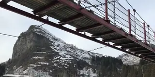初デートで手がにぎれてしまうかも？