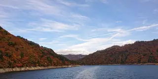奥只見湖遊覧船