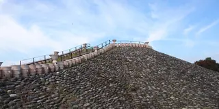 八幡塚古墳と二子山古墳