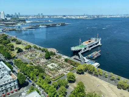 横浜マリンタワー