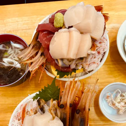 三角市場