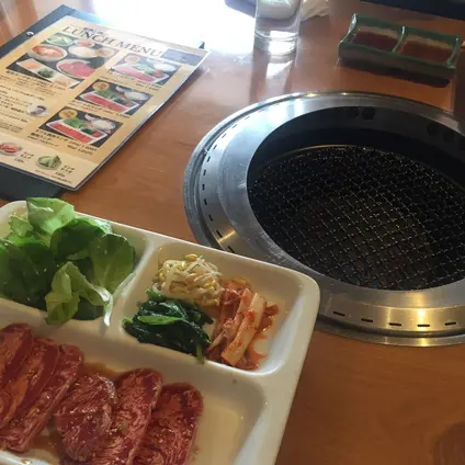 焼肉彩苑 モランボン