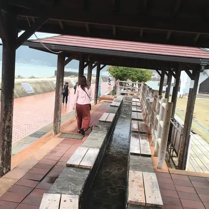 日本一長い足湯ほっとふっと１０５