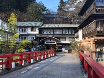積善館